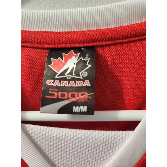 Team Canada Saga Sports Medium T-Shirt Red Used - Picture 2 of 8